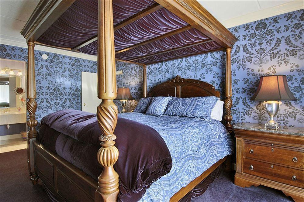 Red Rose Inn & Suites Плант-Сити Экстерьер фото